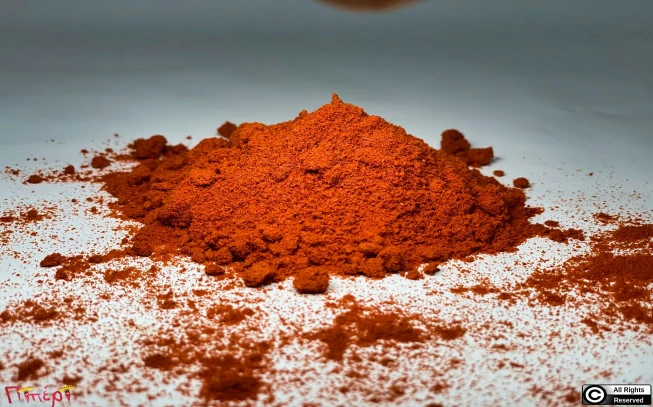 Πιπέρι τσίλι Teja , κόκκινο πιπέρι , κοκκινοπίπερο ,πιπεριά αγελαδοκέρατο ,cow-horn pepper, κόκκινο καυτό τσίλι , red hot chili pepper , ( Capsicum annuum ) . 1