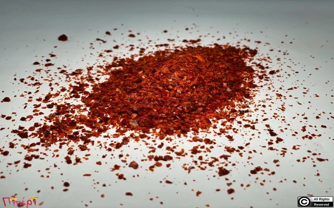 Bukovo hot without seeds, poultry pepper, poultry pepper, halibut pepper, red pepper flakes, Pul biber, Aleppo pepper, (Capsicum annuum). 1