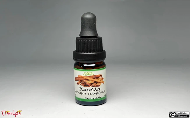 Cinnamon food aroma, cinnamon food flavor, Pantang cassia (cinnamomum burmannii). 1