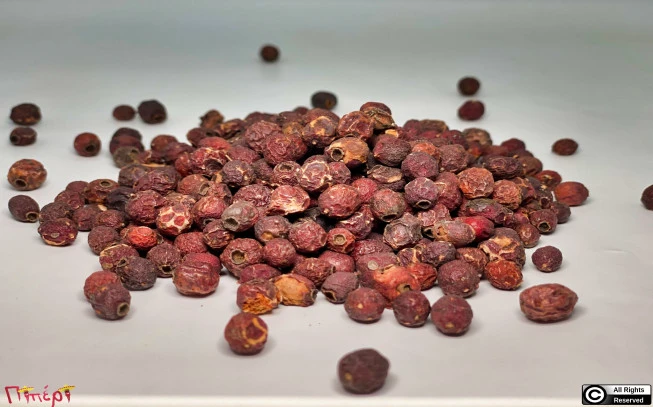 Κράταιγος ,  ( crataegus spp ). 1