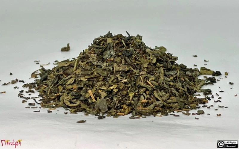 Aromatic green tea with mastic gum of Chios. 1