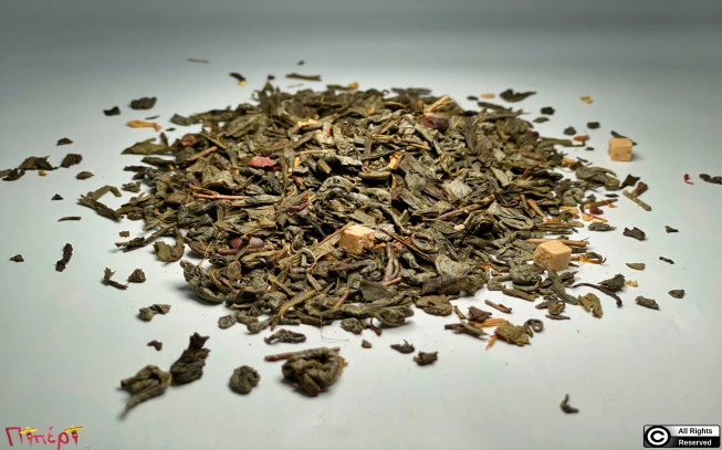 Aromatic green tea caramel chocolate. 1